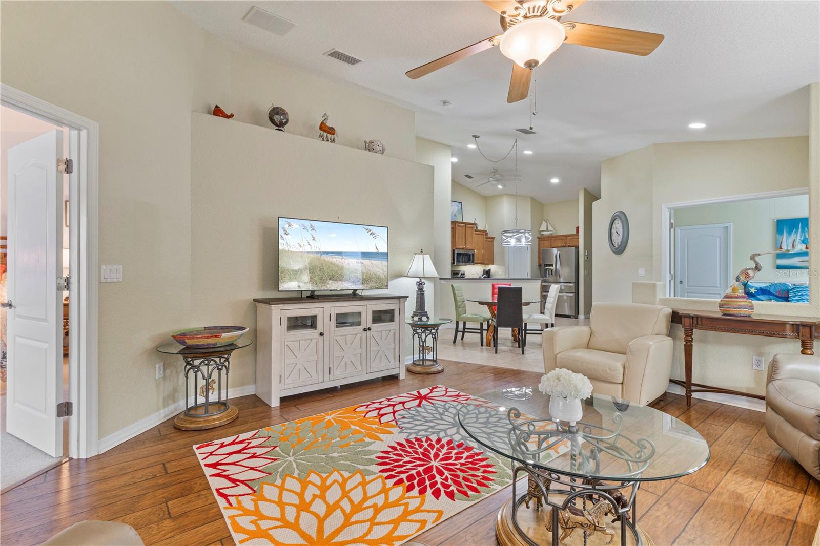 Image 21 of 46 For 3533 Lakewood Boulevard