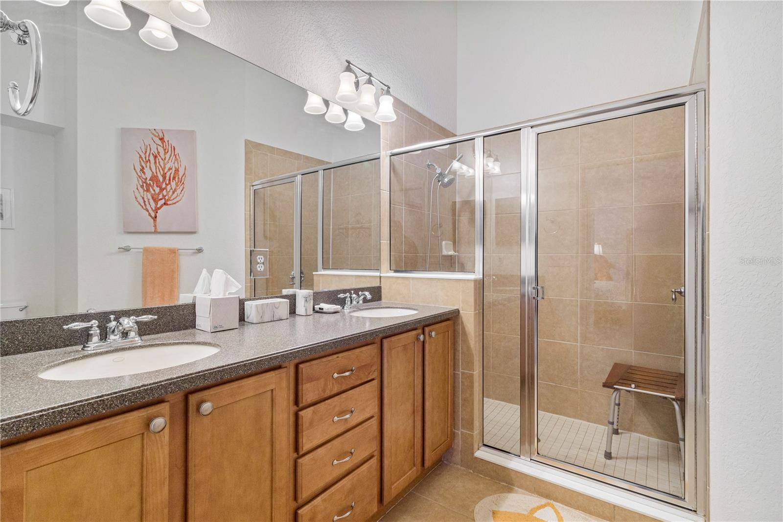 Image 29 of 46 For 3533 Lakewood Boulevard