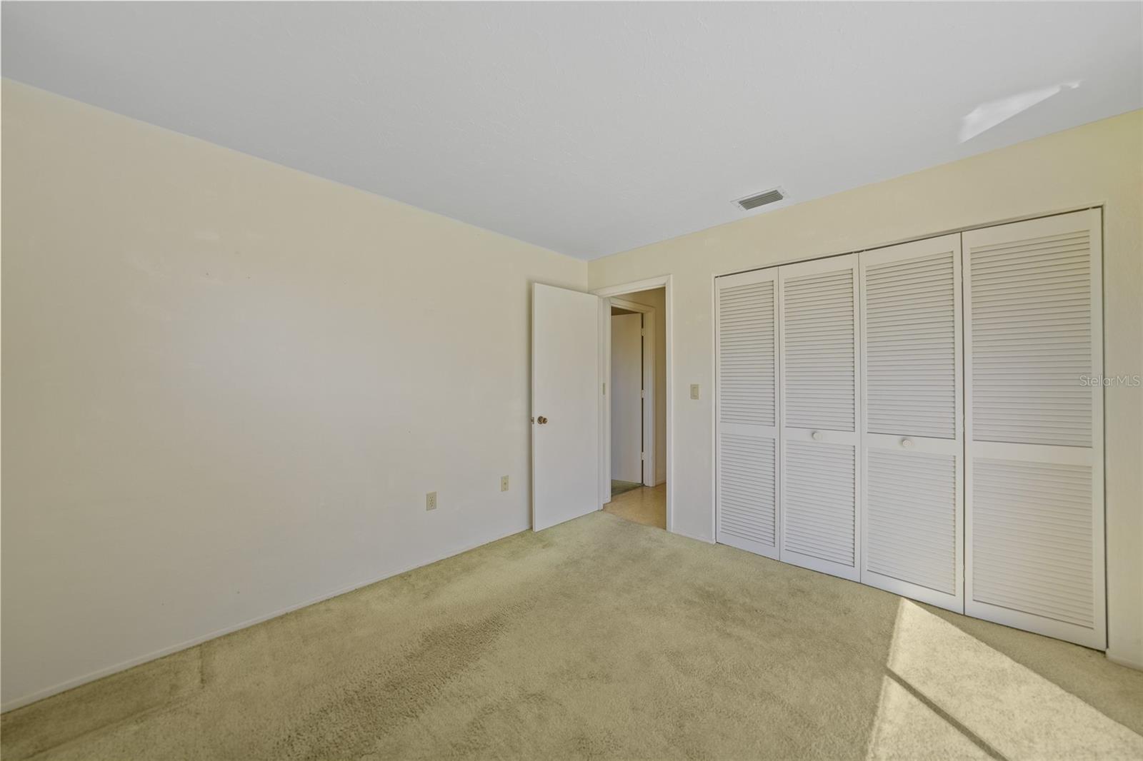 Image 26 of 44 For 1016 Deer Run