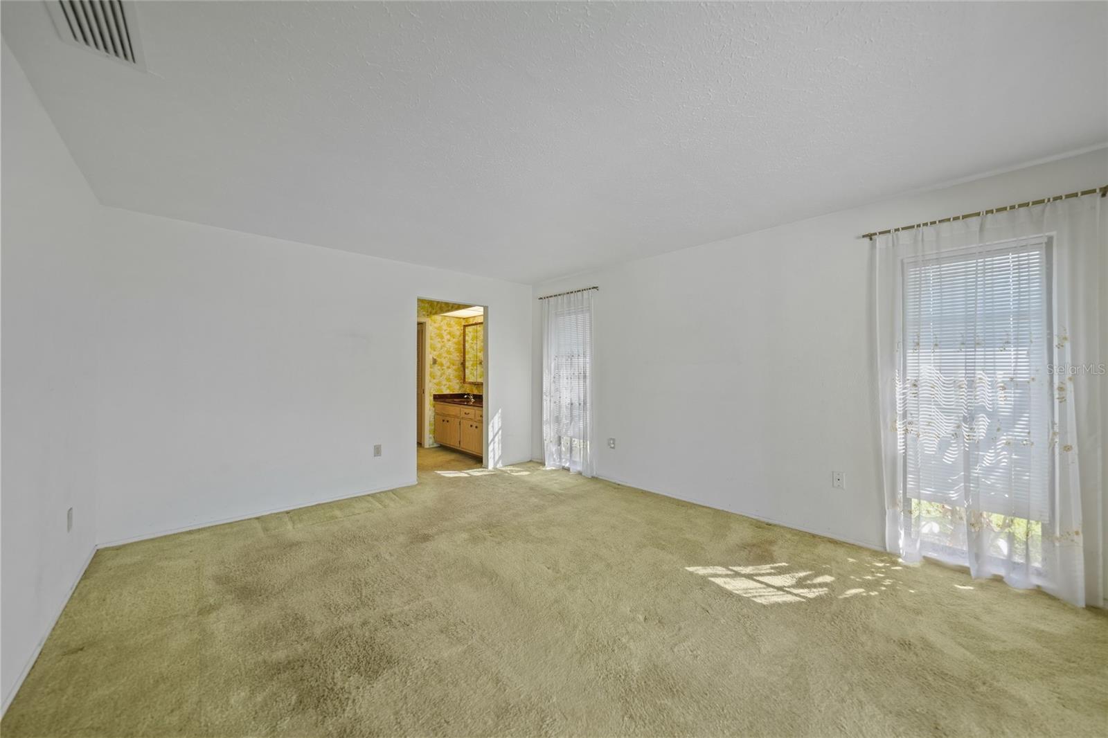 Image 29 of 44 For 1016 Deer Run