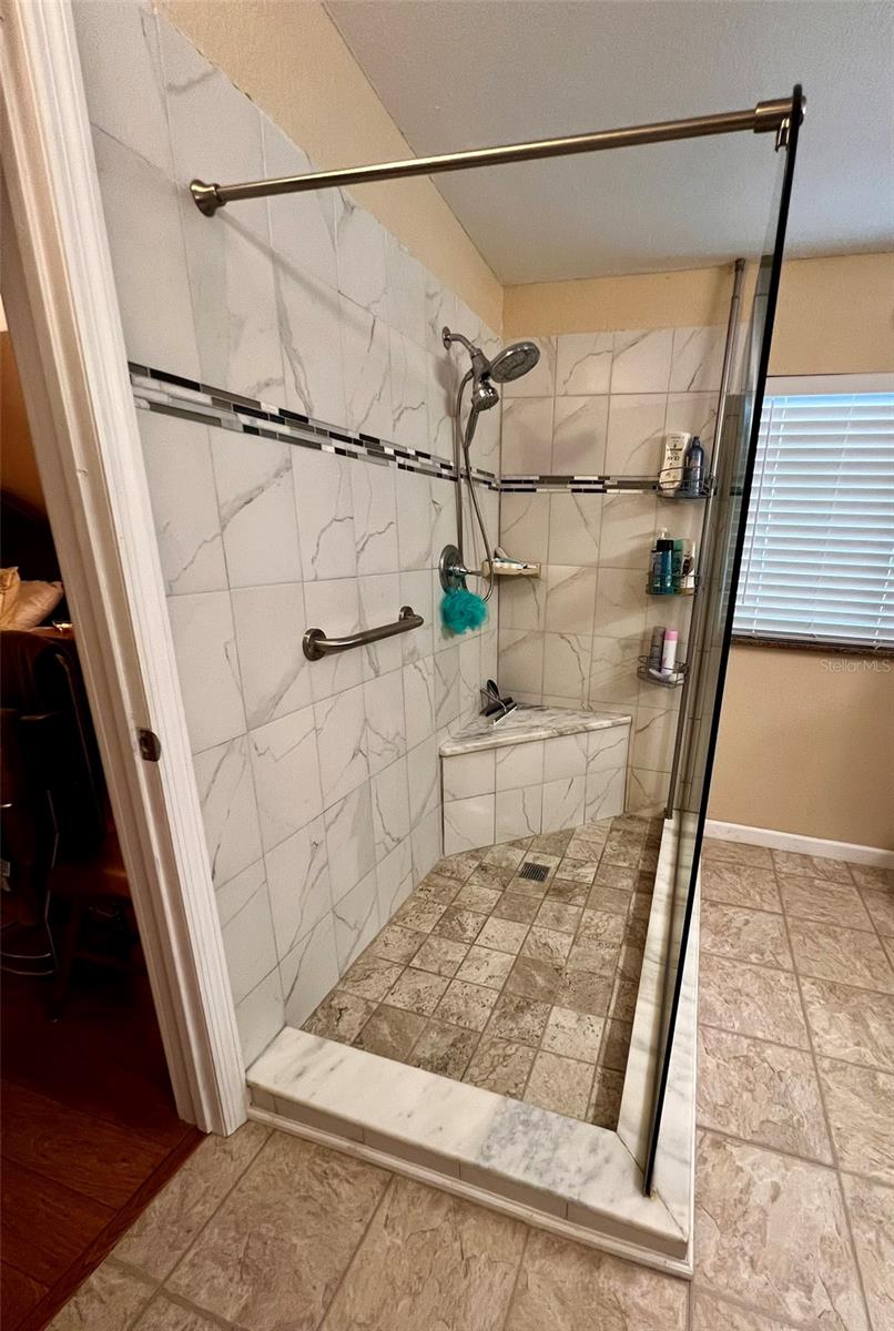 Image 15 of 30 For 5601 Duncan Road 96