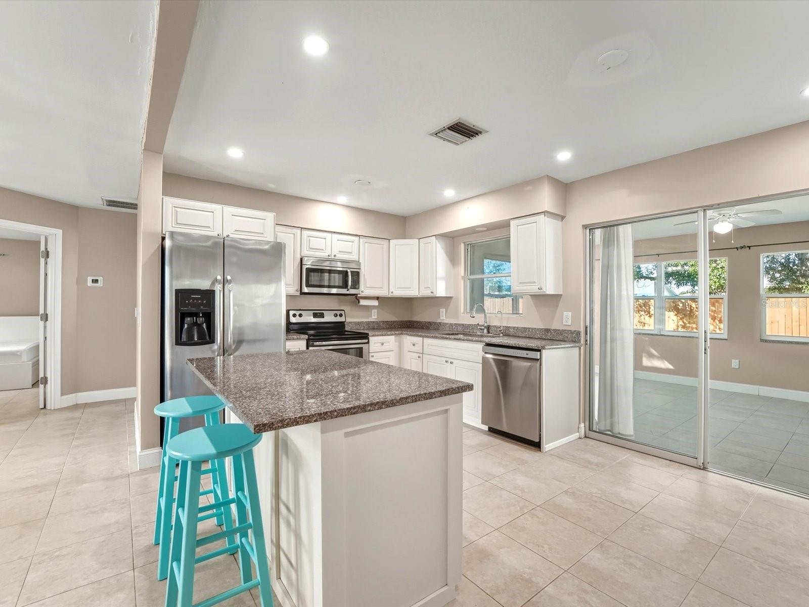 Image 4 of 30 For 1017 Rosedale Road