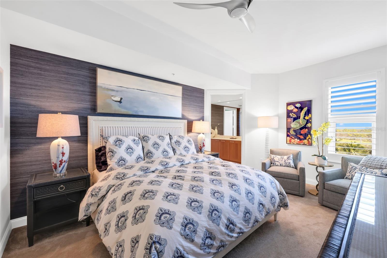 Image 29 of 51 For 13675 Vanderbilt Drive 605