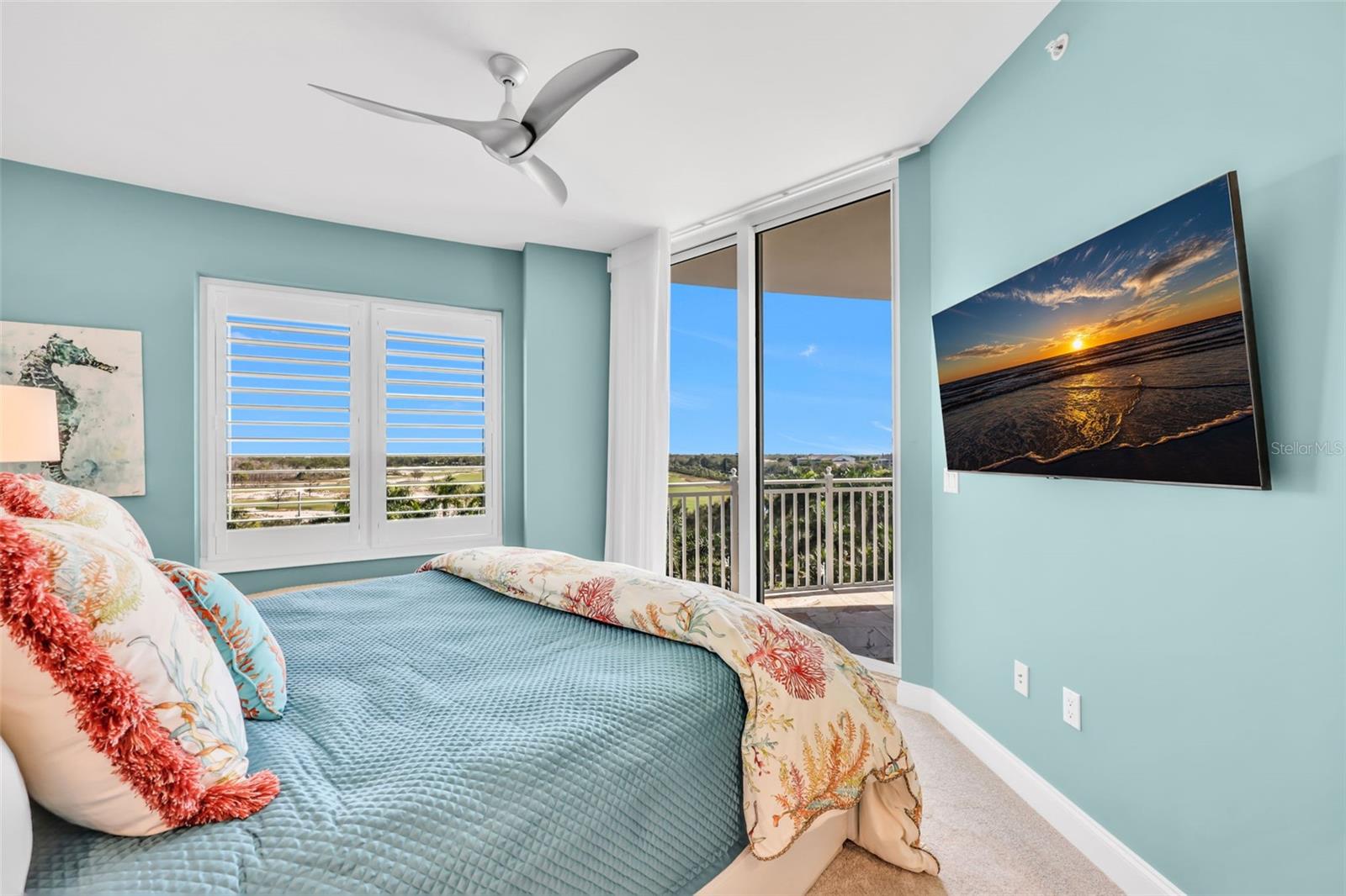 Image 34 of 51 For 13675 Vanderbilt Drive 605