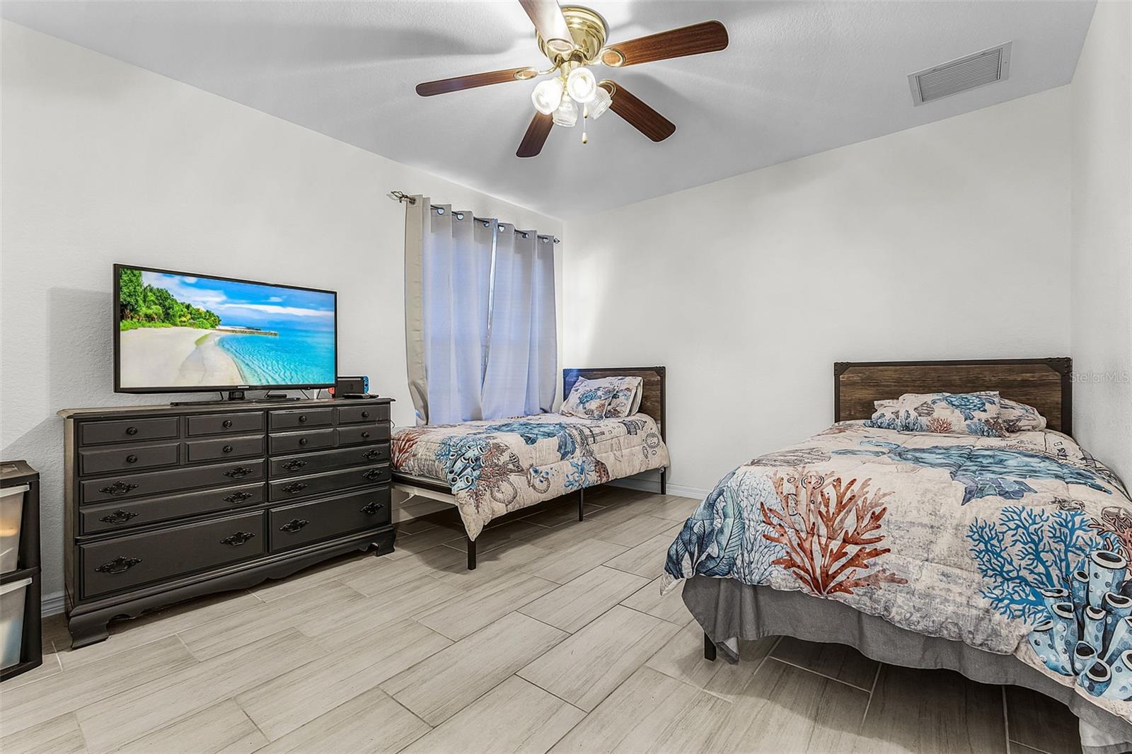 Image 17 of 31 For 3327 26th Avenue