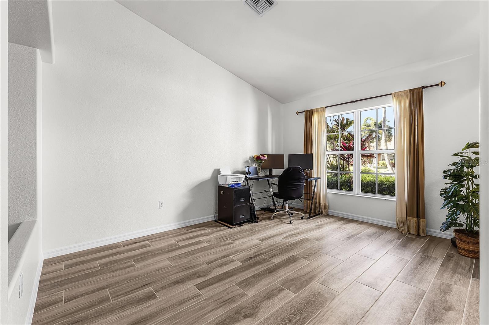 Image 9 of 31 For 3327 26th Avenue