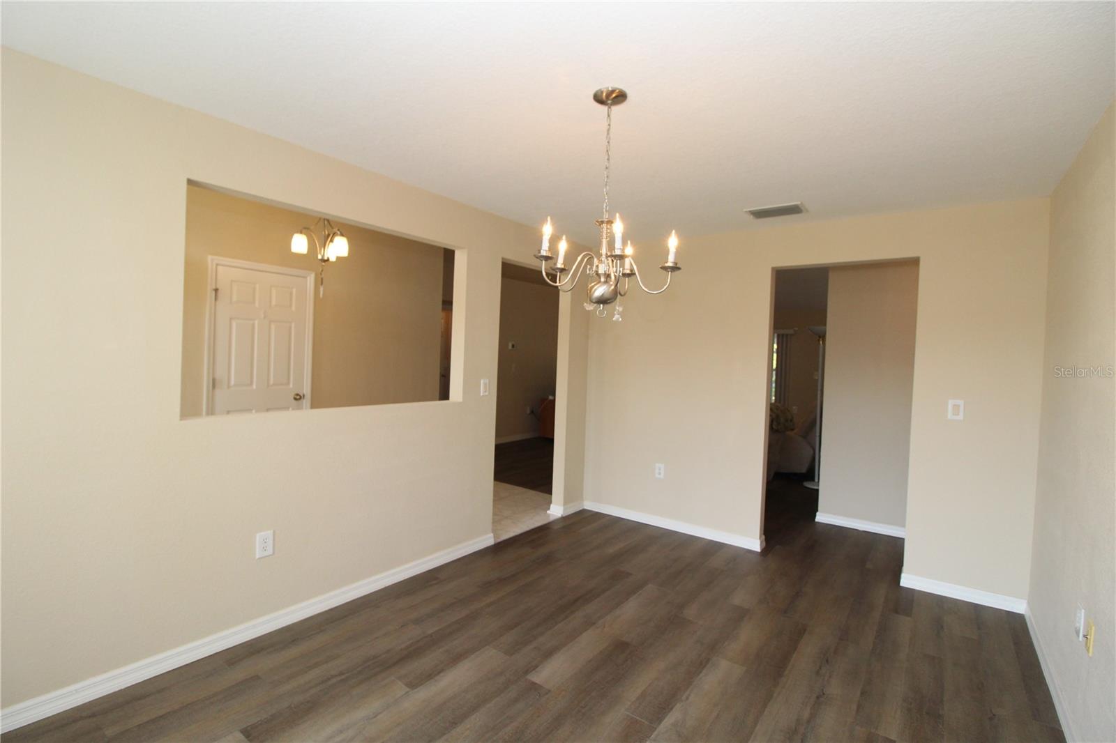 Image 13 of 61 For 7432 Perennial Road