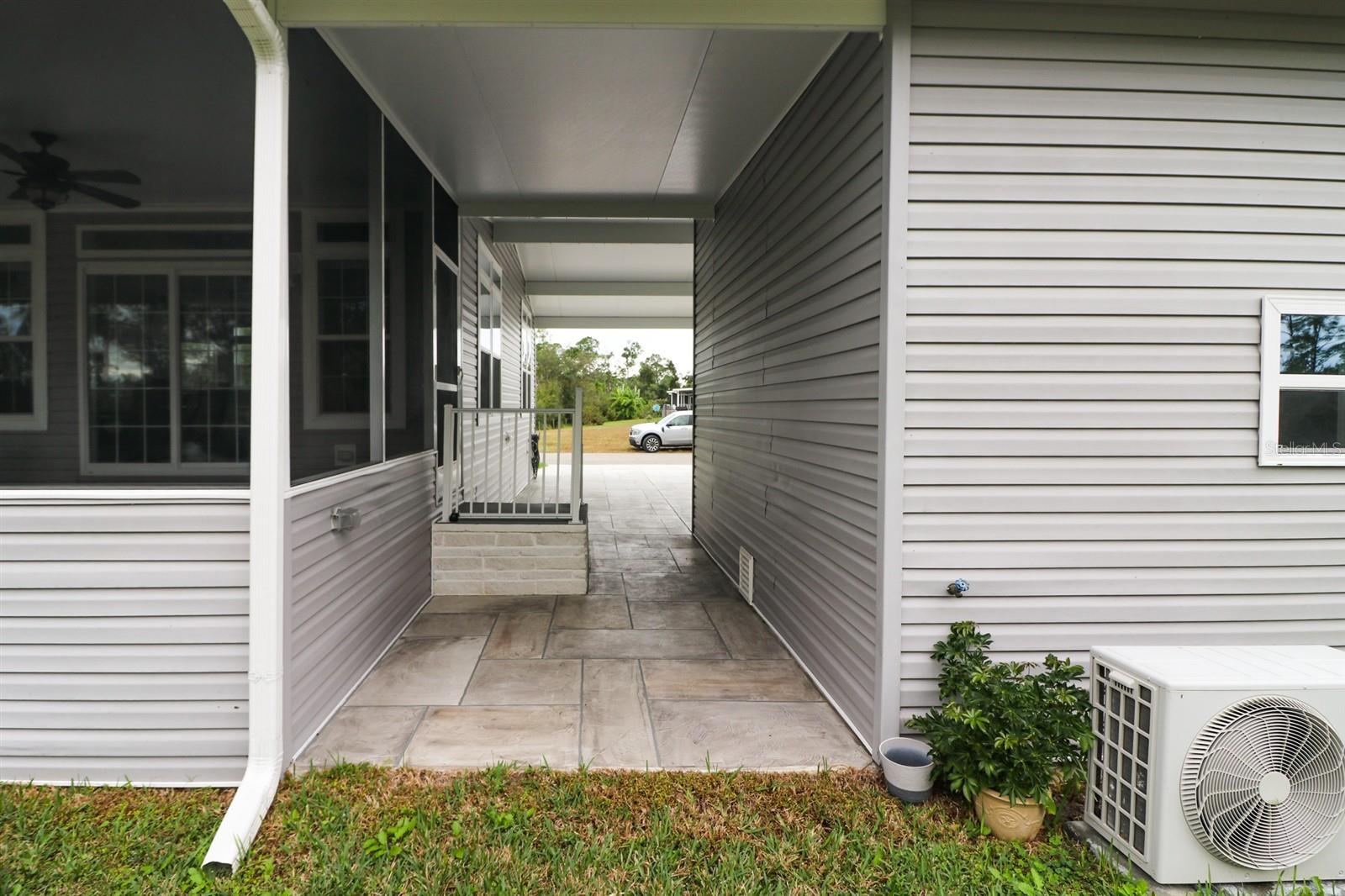 Image 39 of 40 For 12116 Sw County Rd. 769 # 37