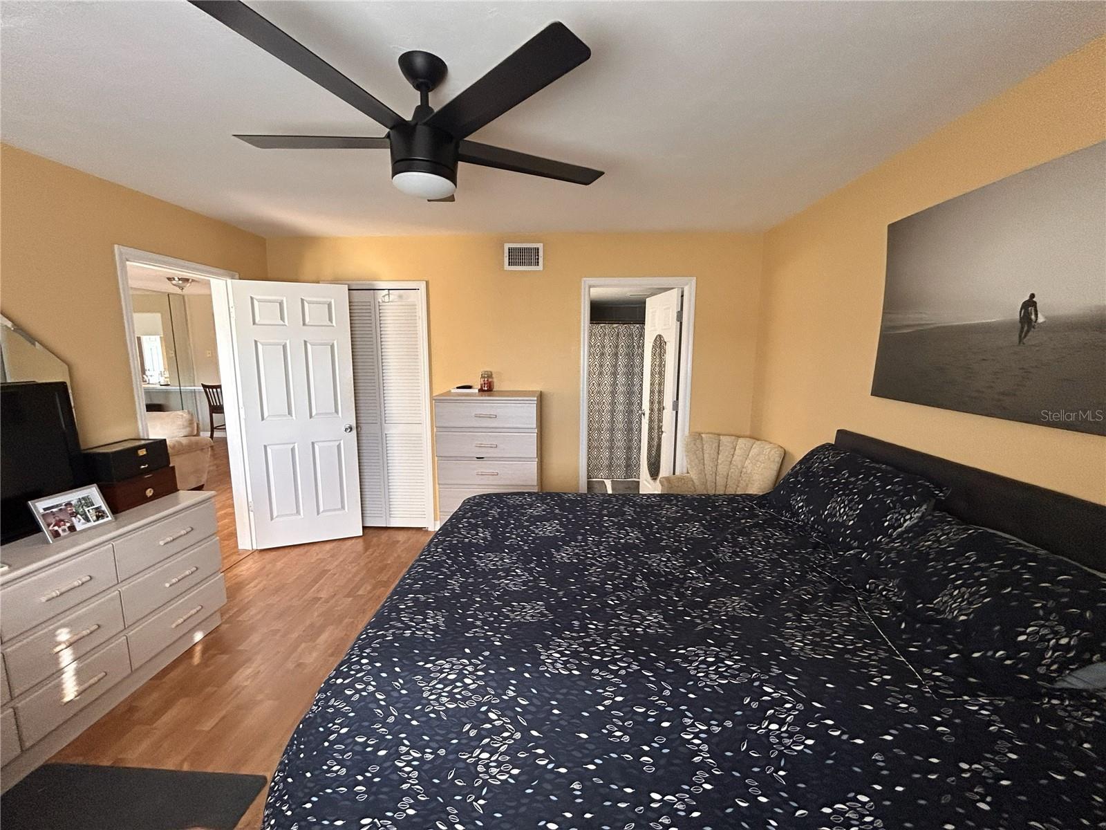 Image 12 of 18 For 3310 Loveland Boulevard 1705