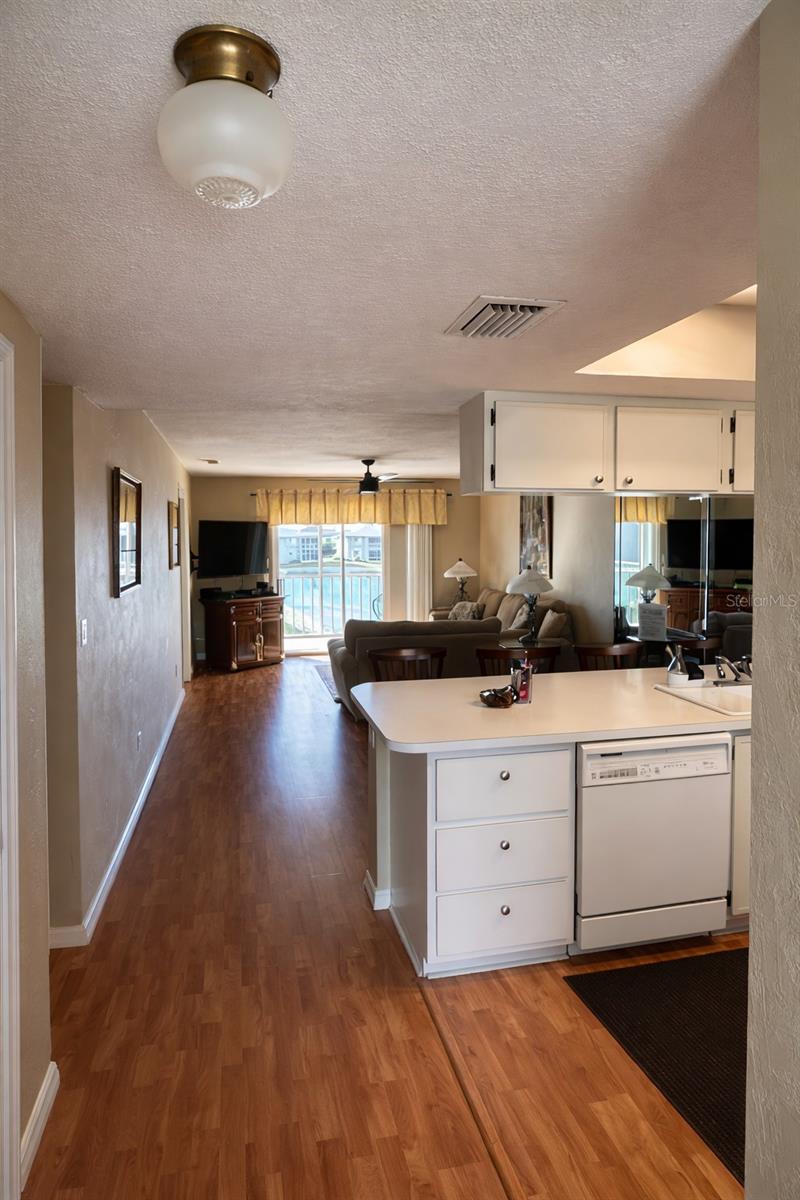 Image 4 of 18 For 3310 Loveland Boulevard 1705