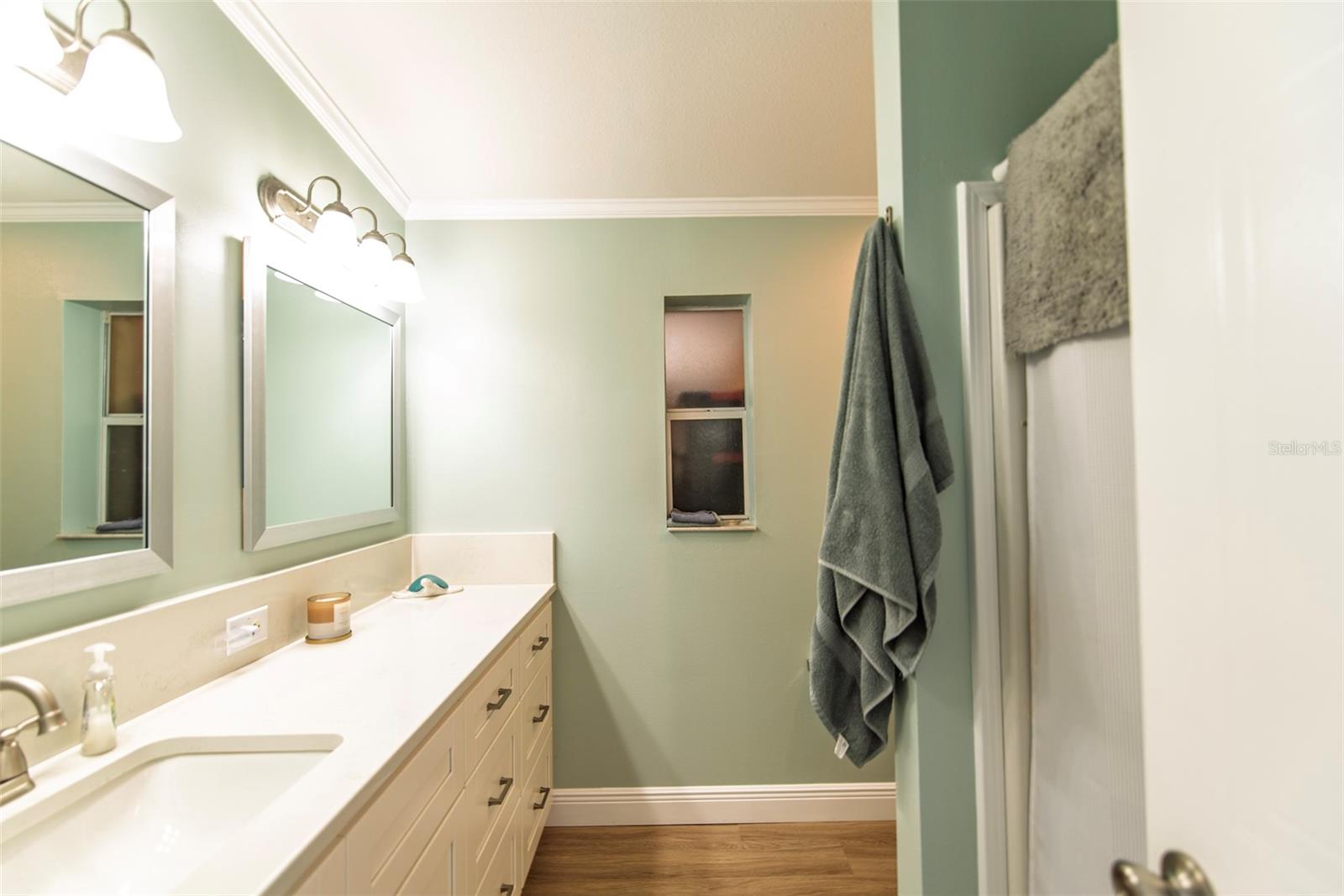 Image 12 of 29 For 25 Copenhagen Avenue