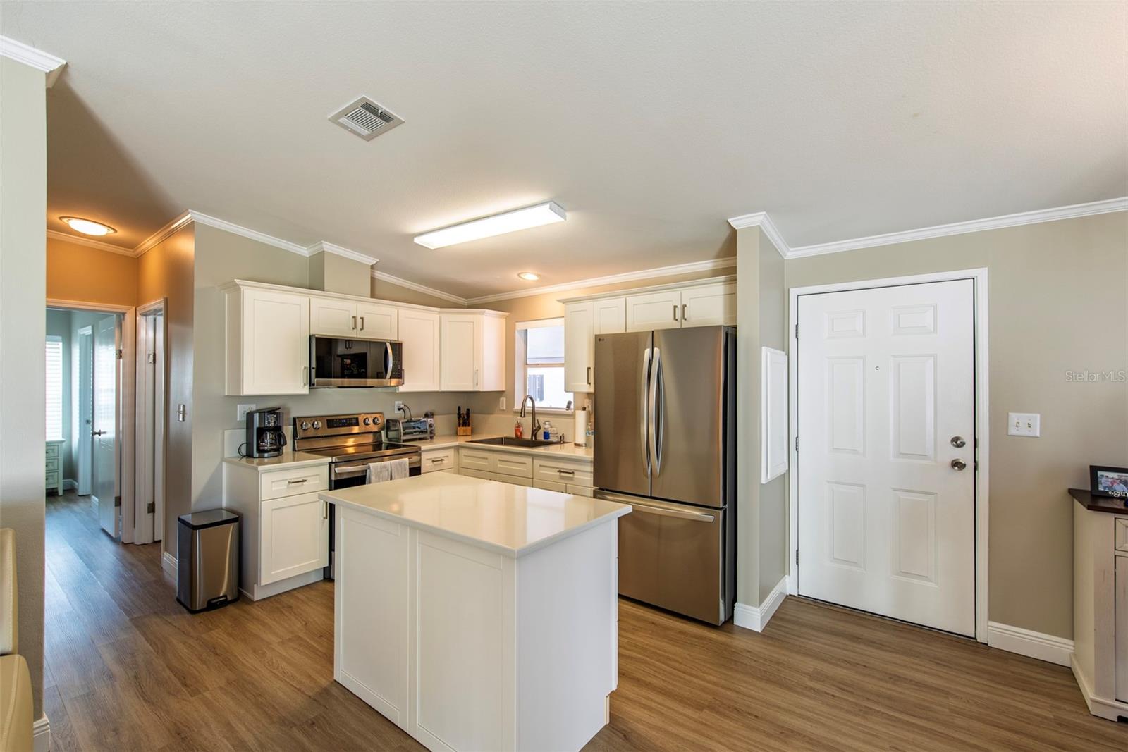 Image 5 of 29 For 25 Copenhagen Avenue