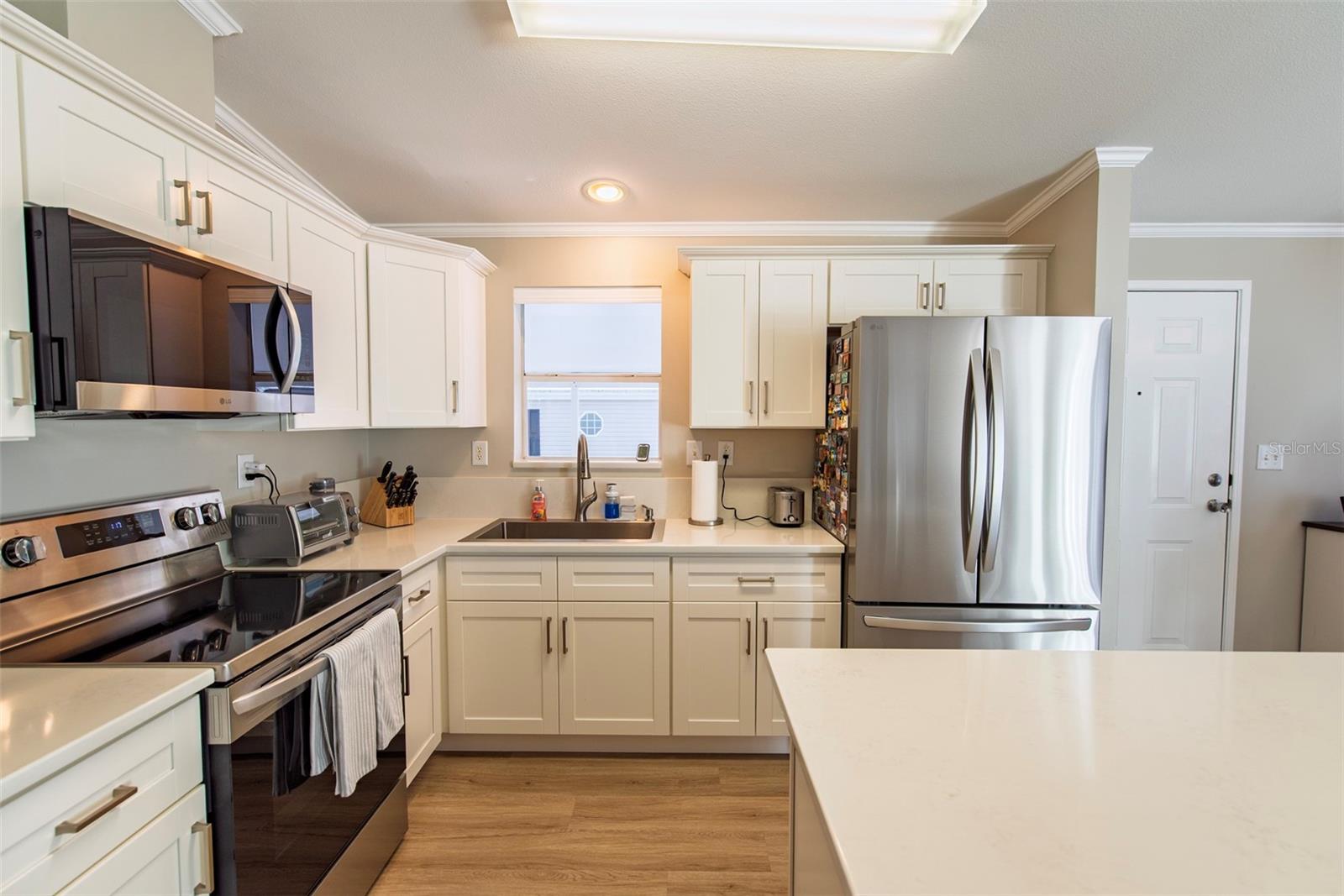 Image 9 of 29 For 25 Copenhagen Avenue