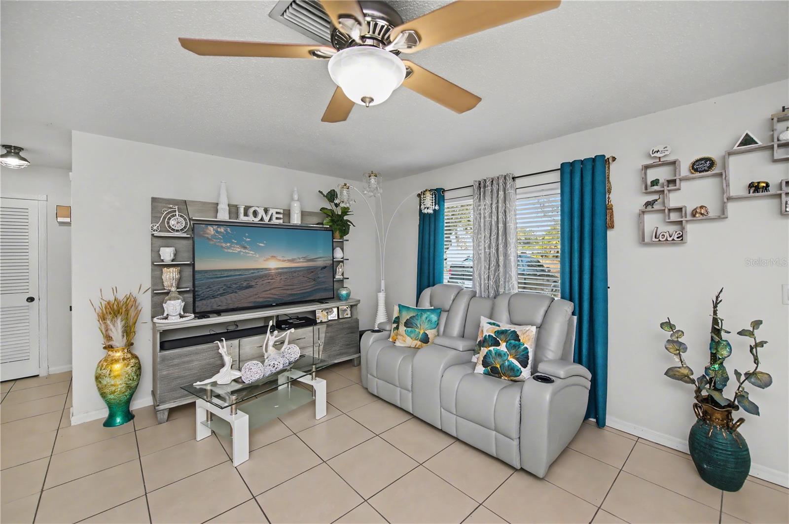 Image 10 of 47 For 4025 Yucatan Circle