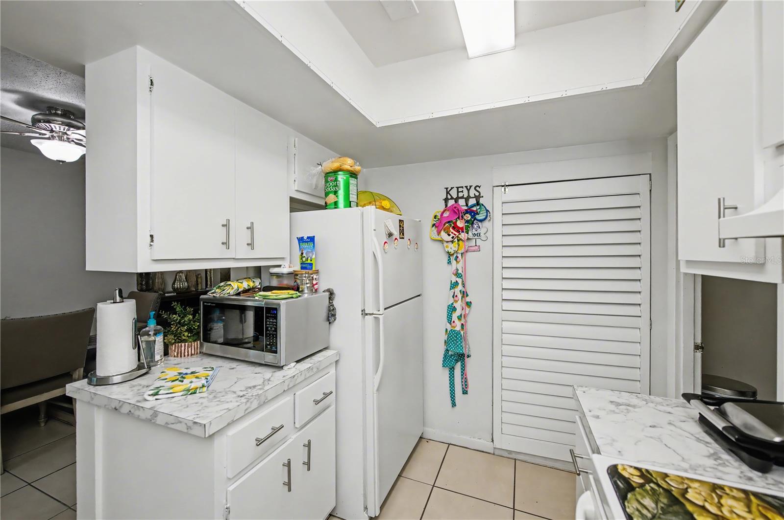 Image 13 of 47 For 4025 Yucatan Circle