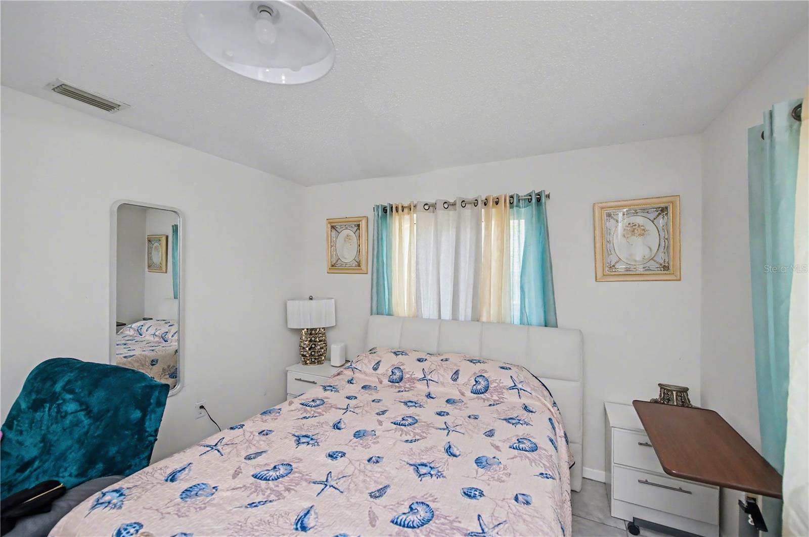 Image 26 of 47 For 4025 Yucatan Circle