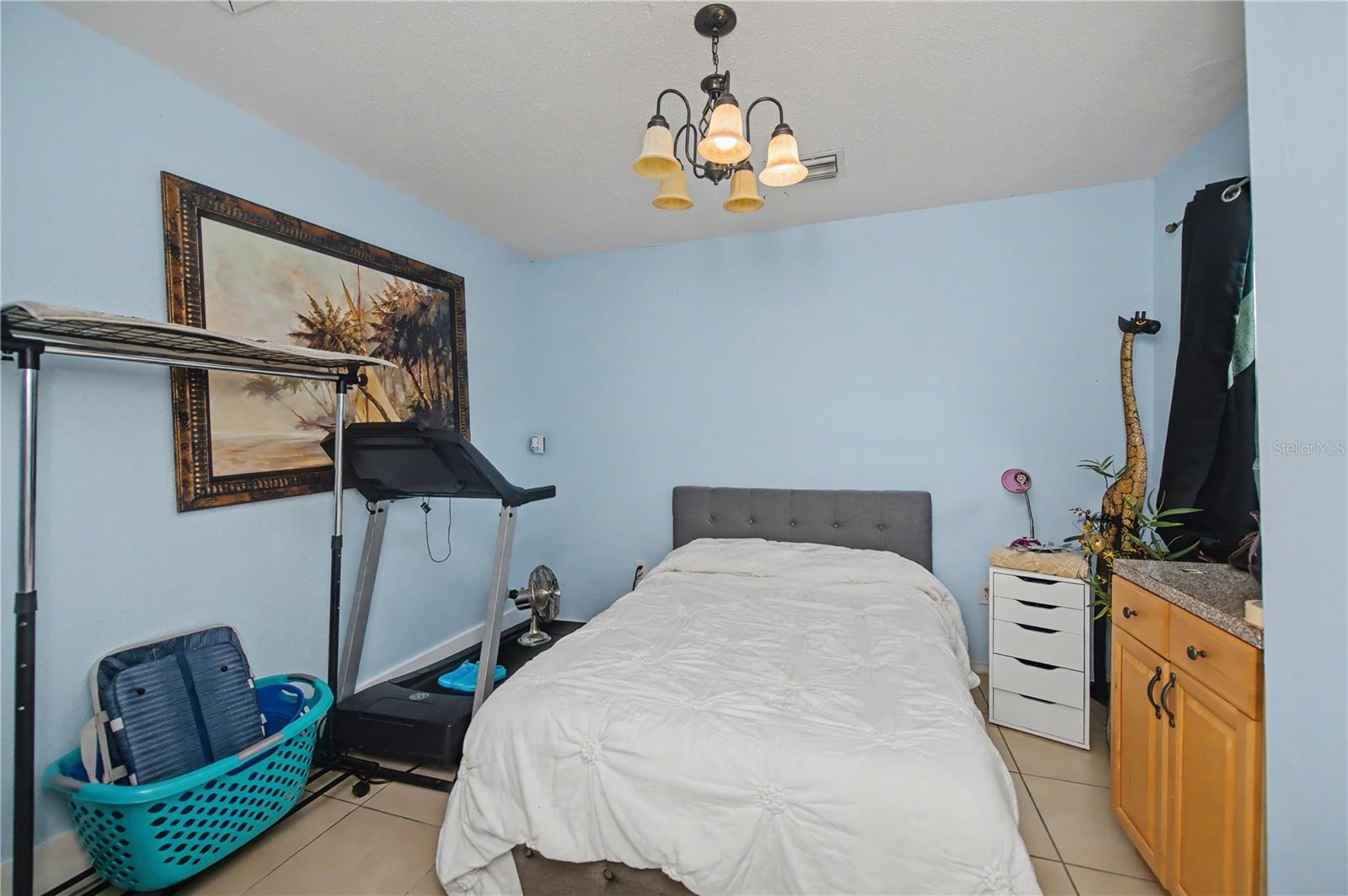 Image 32 of 47 For 4025 Yucatan Circle