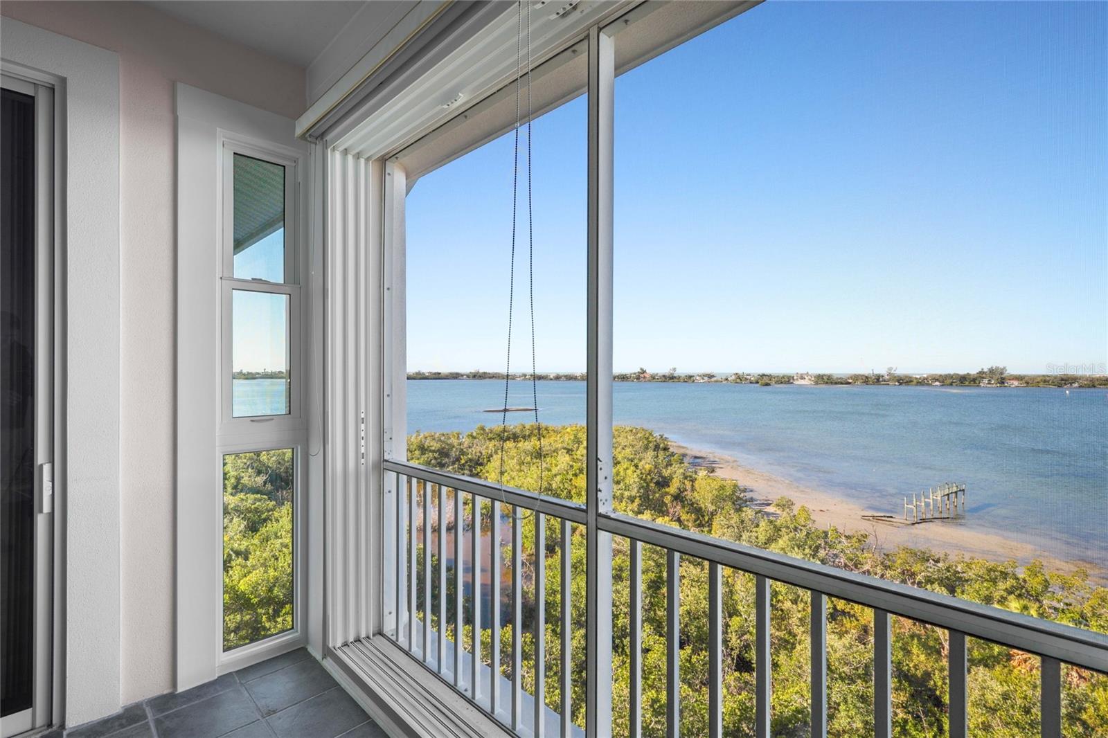 Image 11 of 72 For 242 Hidden Bay Drive 603