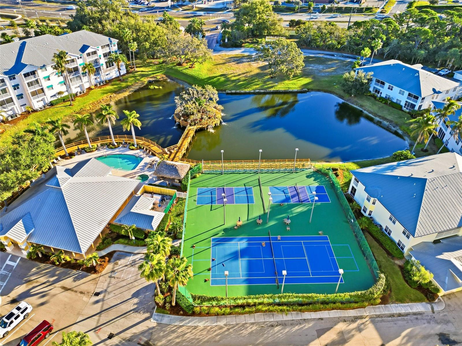 Image 49 of 72 For 242 Hidden Bay Drive 603