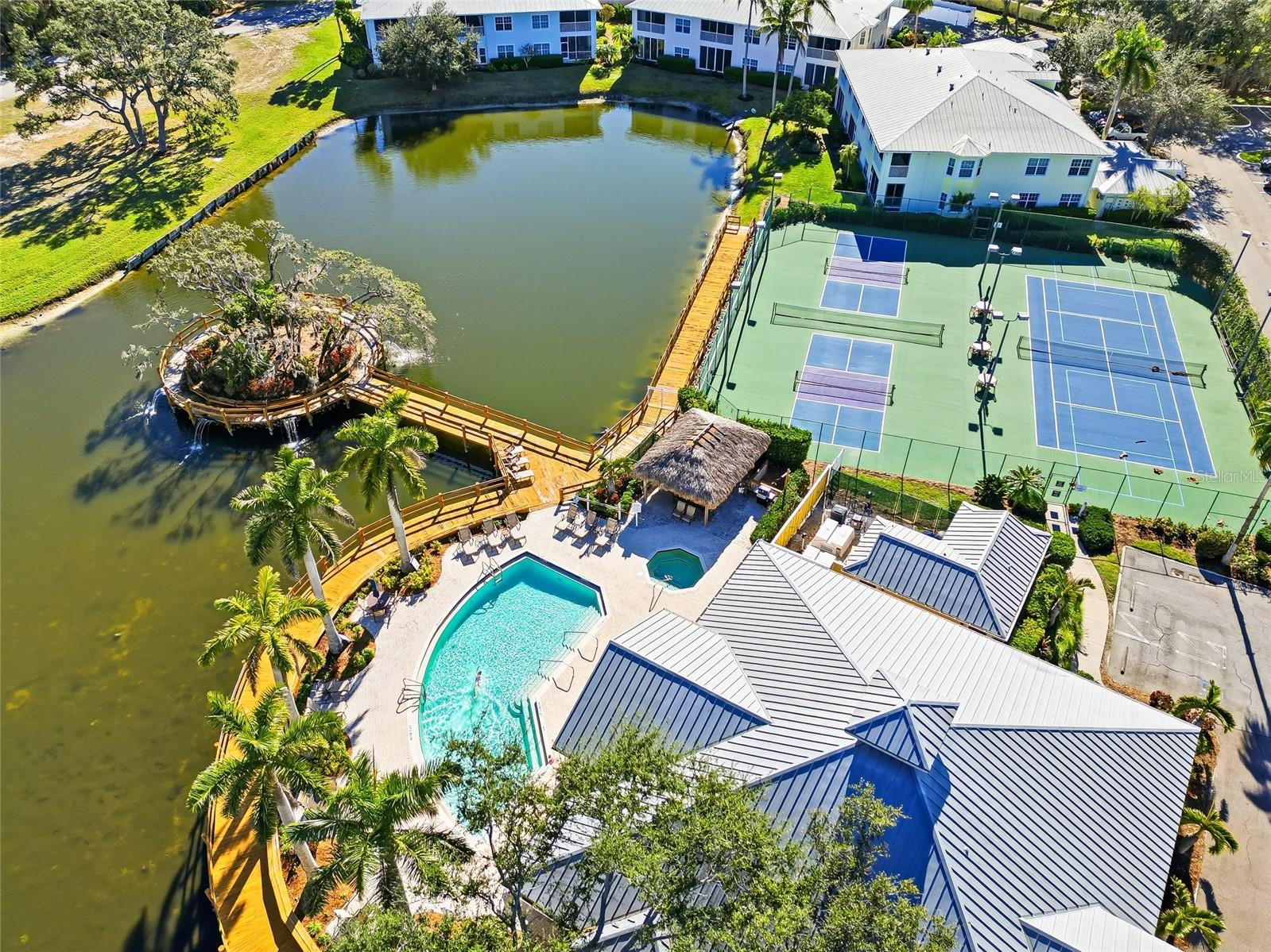 Image 56 of 72 For 242 Hidden Bay Drive 603