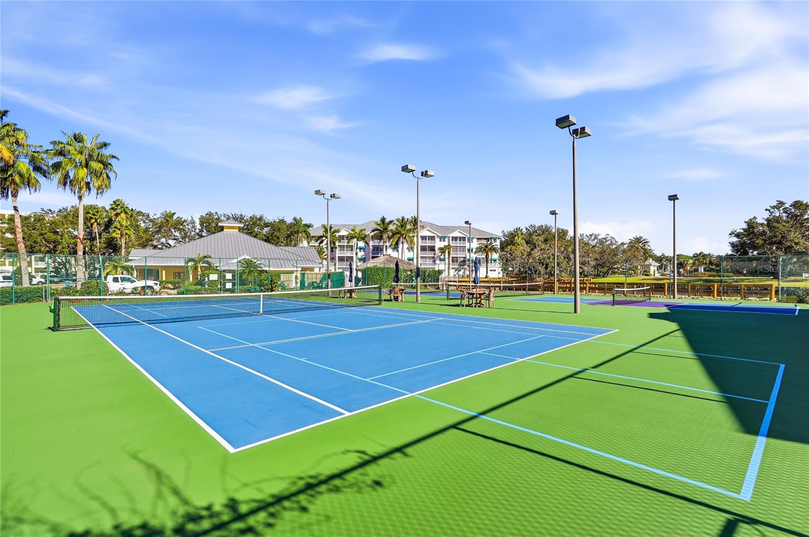 Image 62 of 72 For 242 Hidden Bay Drive 603