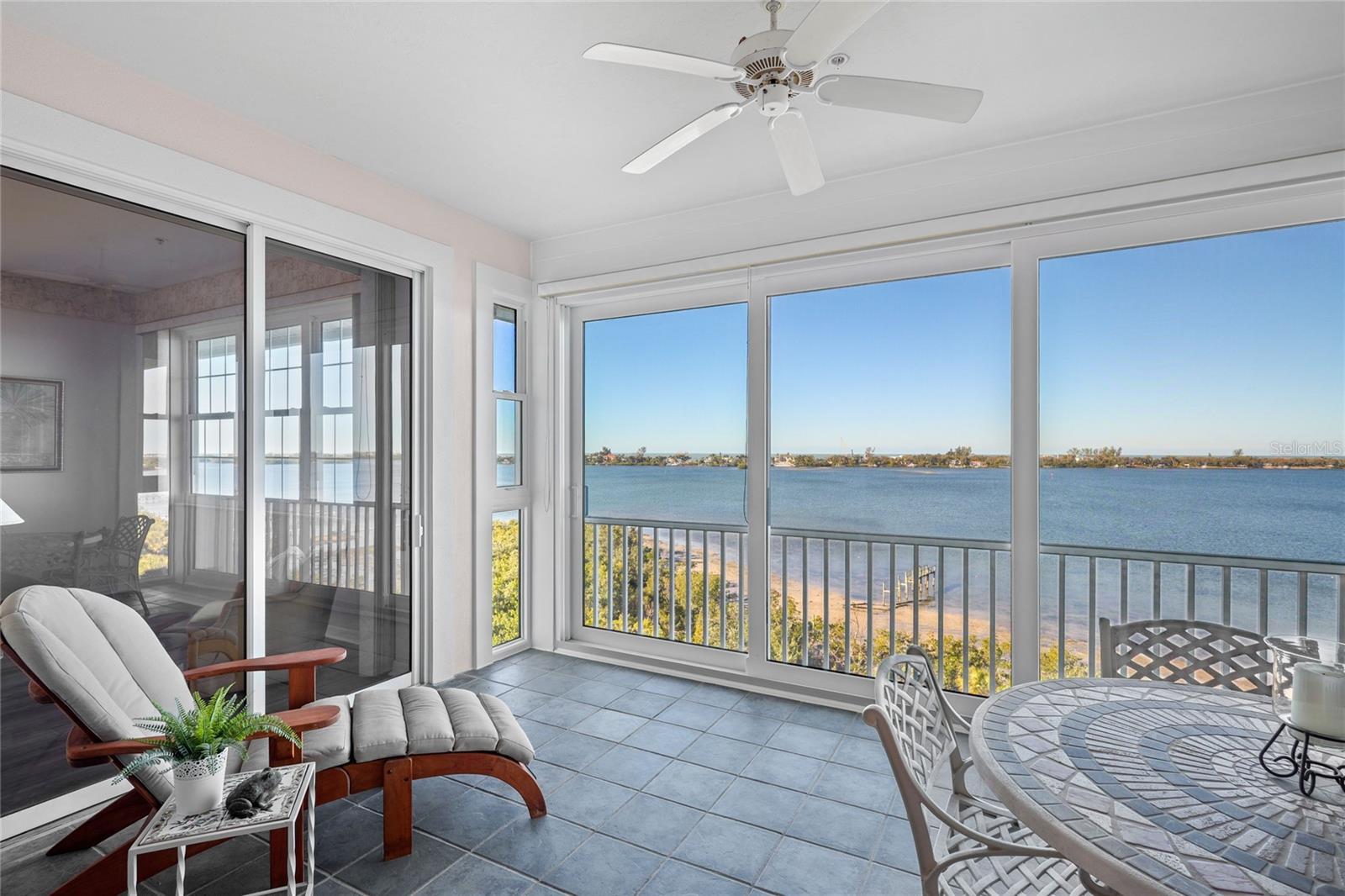 Image 9 of 72 For 242 Hidden Bay Drive 603