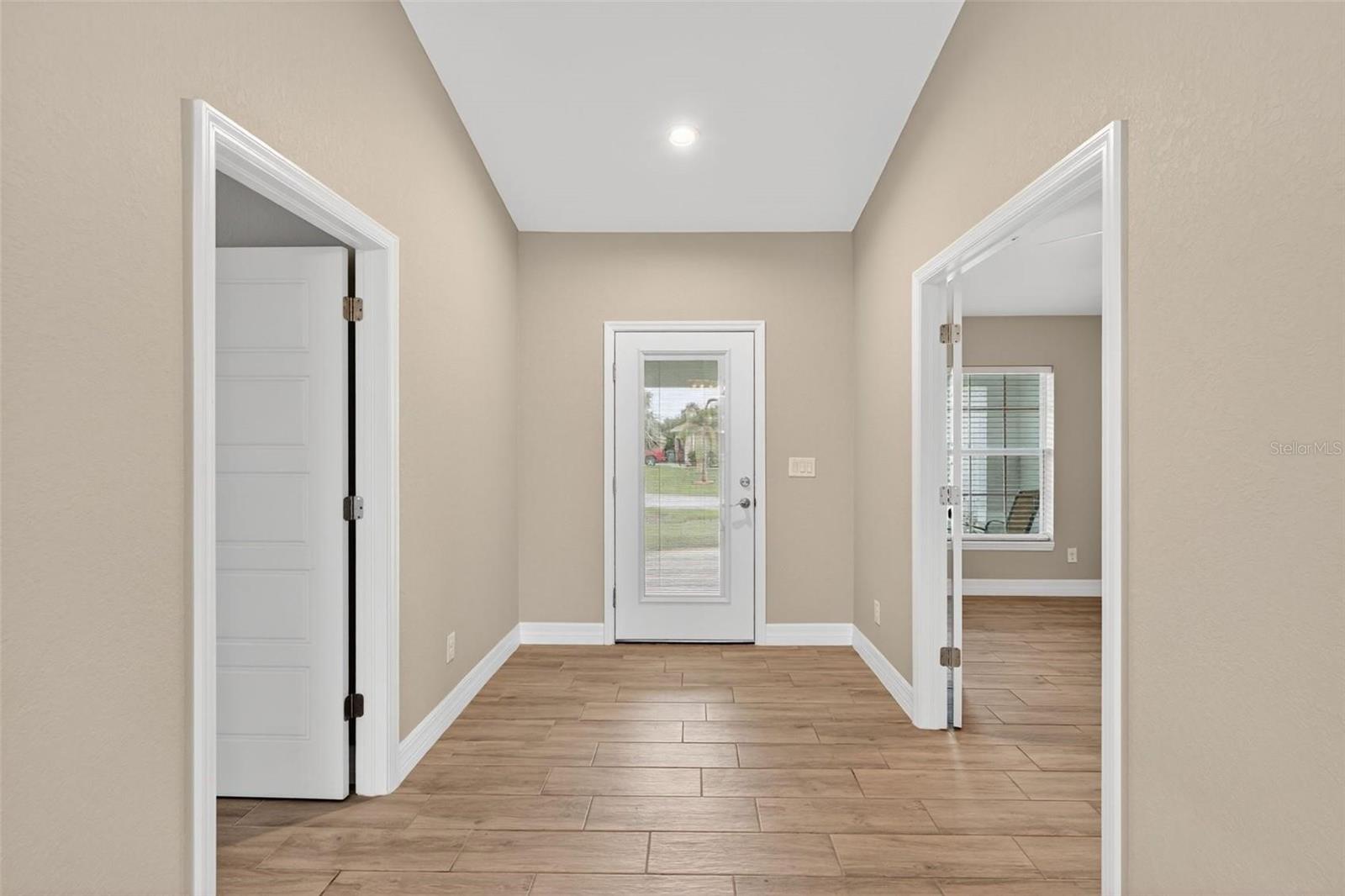 Image 23 of 40 For 14464 Fort Myers Avenue