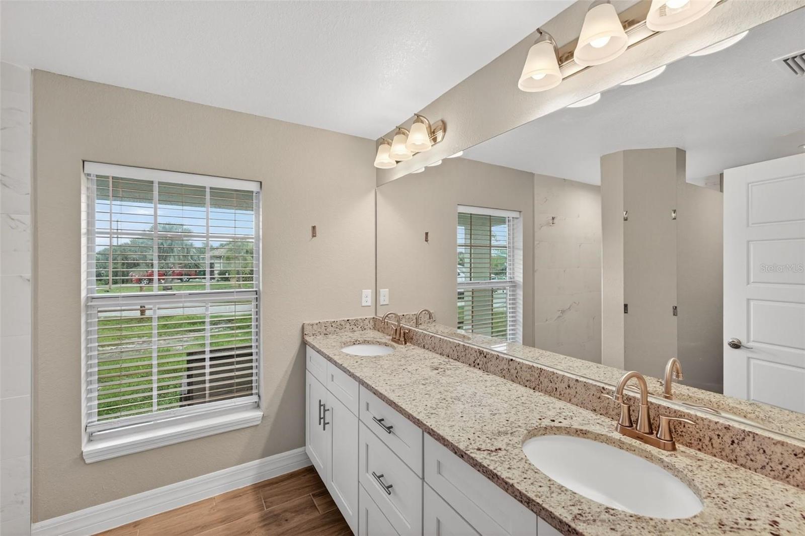 Image 31 of 40 For 14464 Fort Myers Avenue