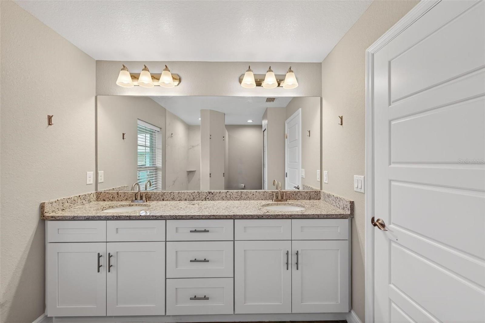 Image 33 of 40 For 14464 Fort Myers Avenue