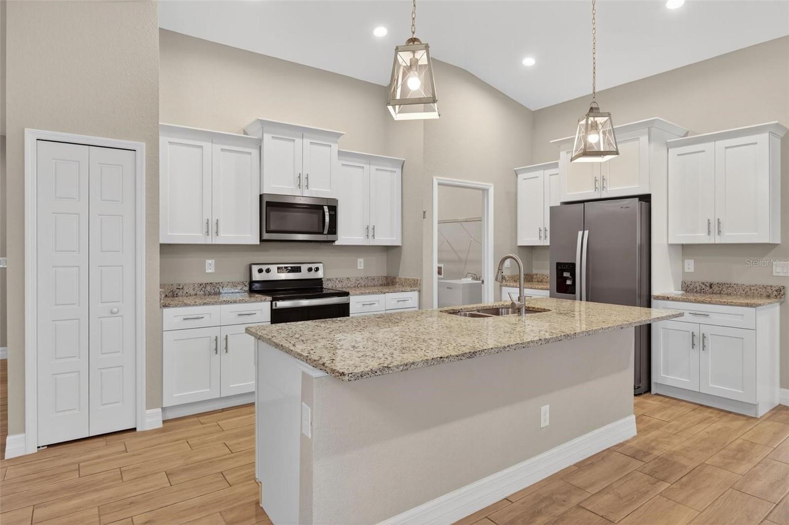 Image 9 of 40 For 14464 Fort Myers Avenue