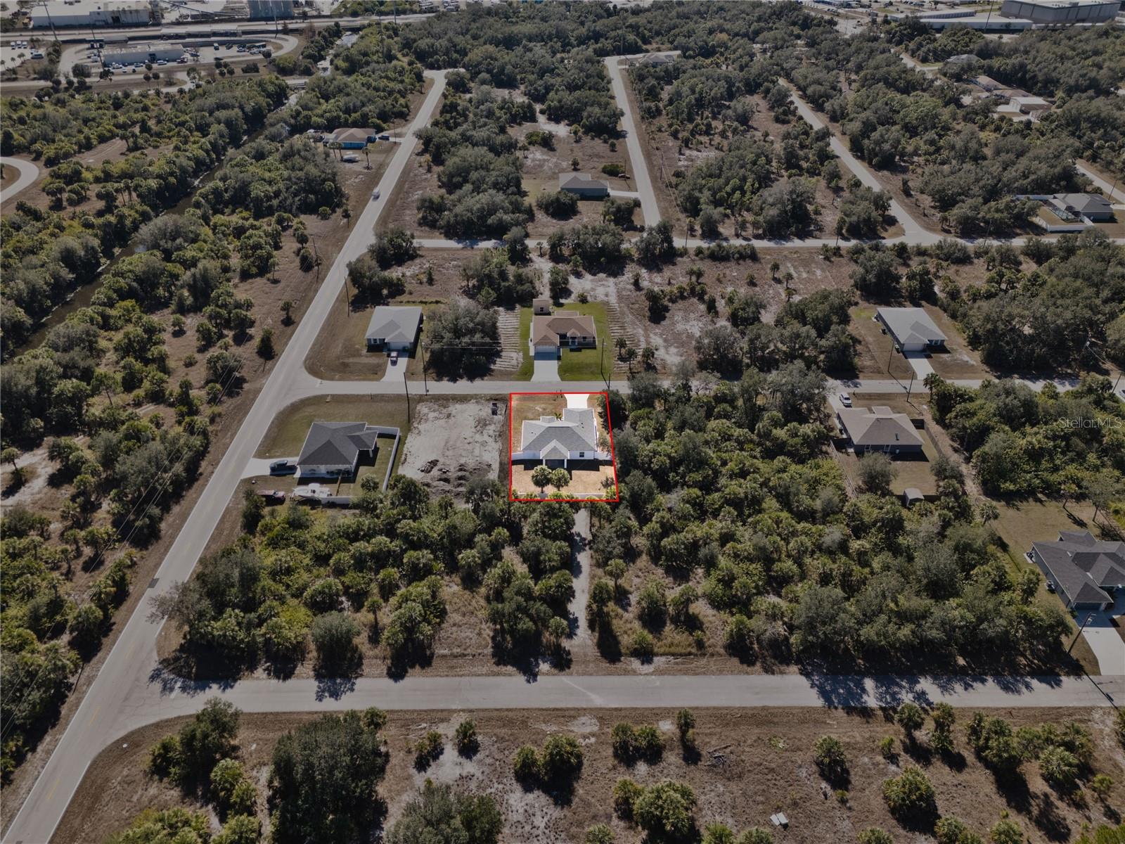 Listing photo id 17 for 19218 Brandon Avenue