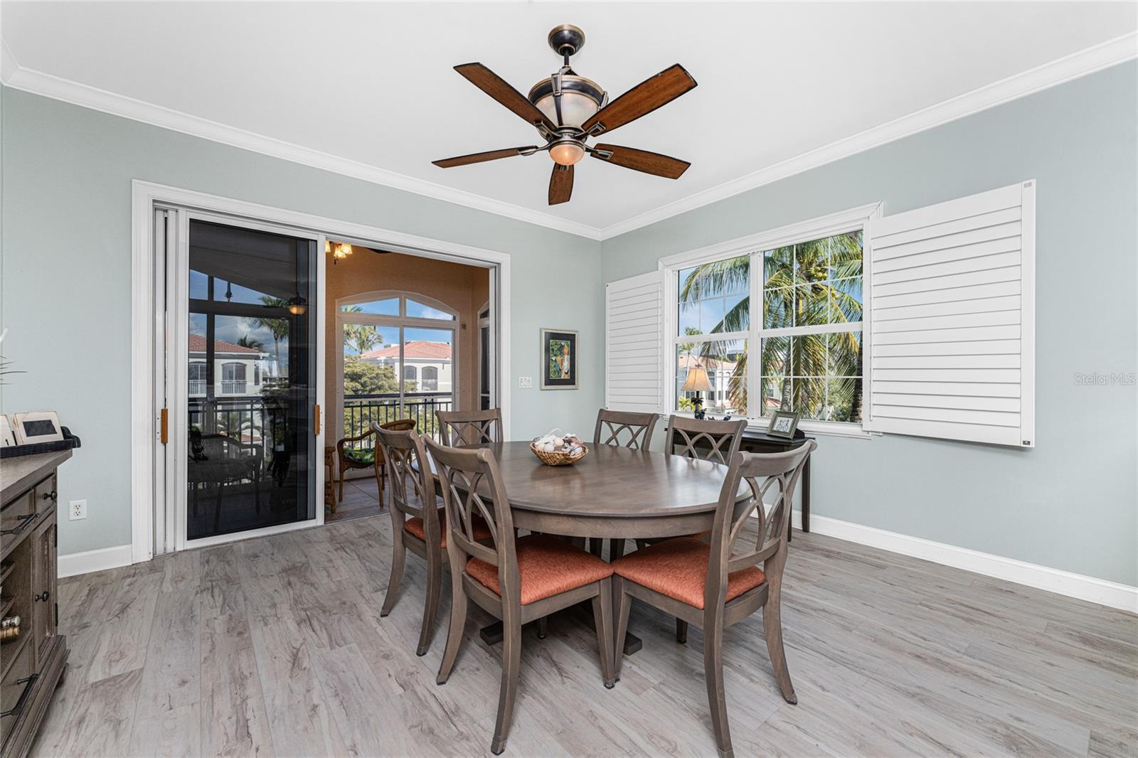 Image 10 of 75 For 3464 Sunset Key Circle 103