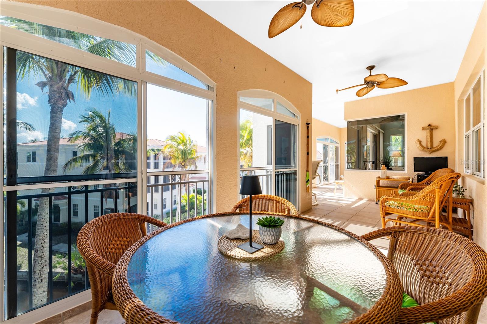 Image 28 of 75 For 3464 Sunset Key Circle 103