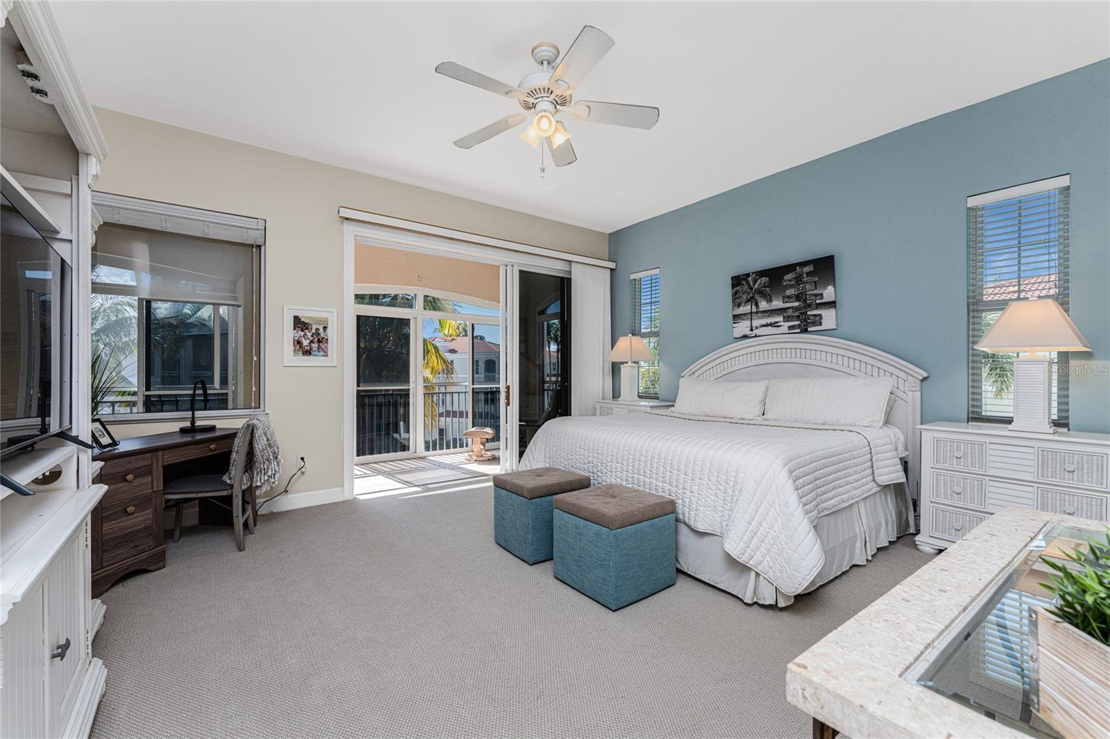 Image 31 of 75 For 3464 Sunset Key Circle 103