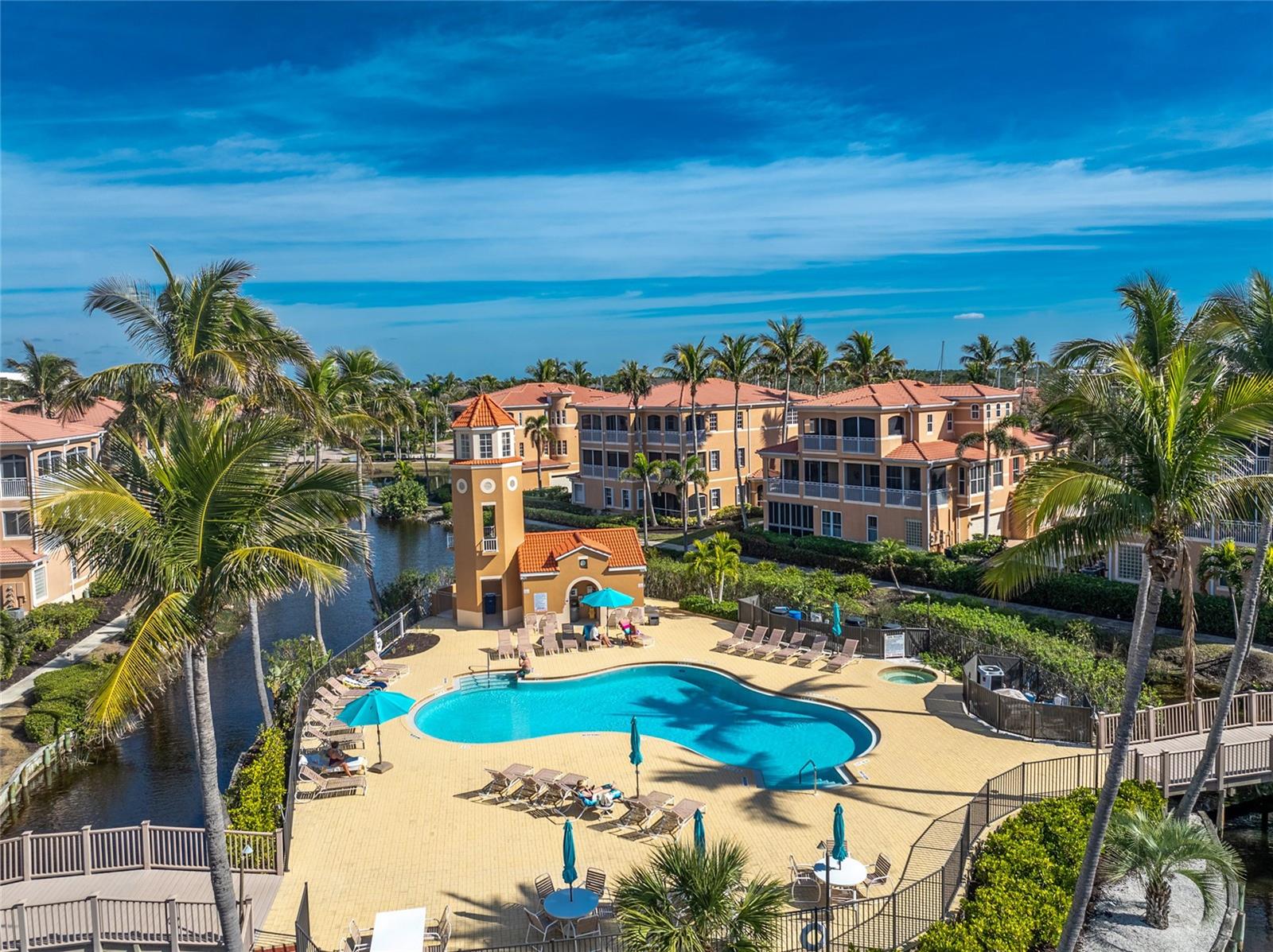 Image 62 of 75 For 3464 Sunset Key Circle 103