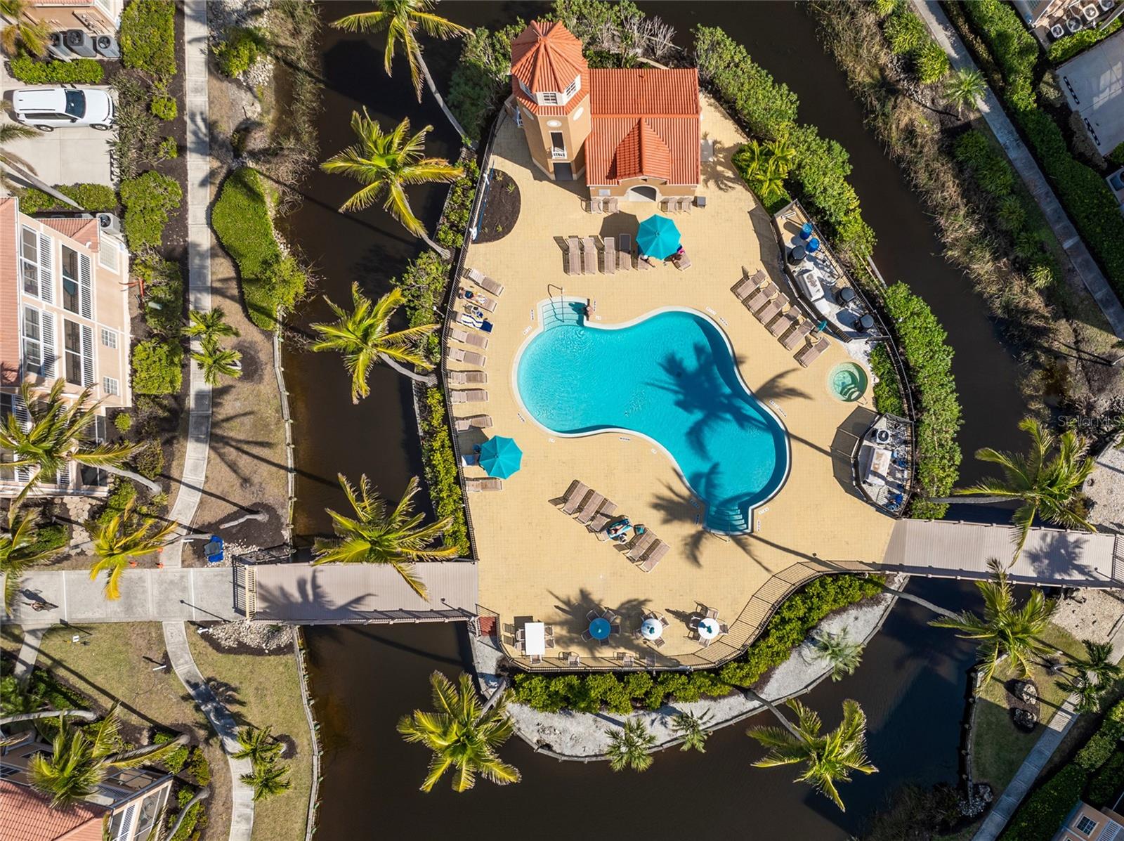 Image 63 of 75 For 3464 Sunset Key Circle 103