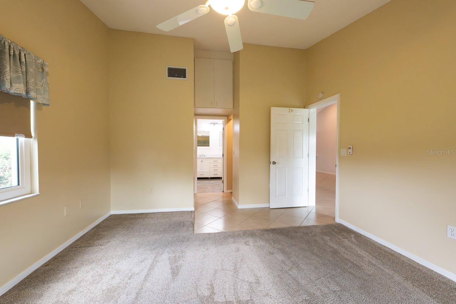 Image 18 of 41 For 12235 Kingsway Circle C6