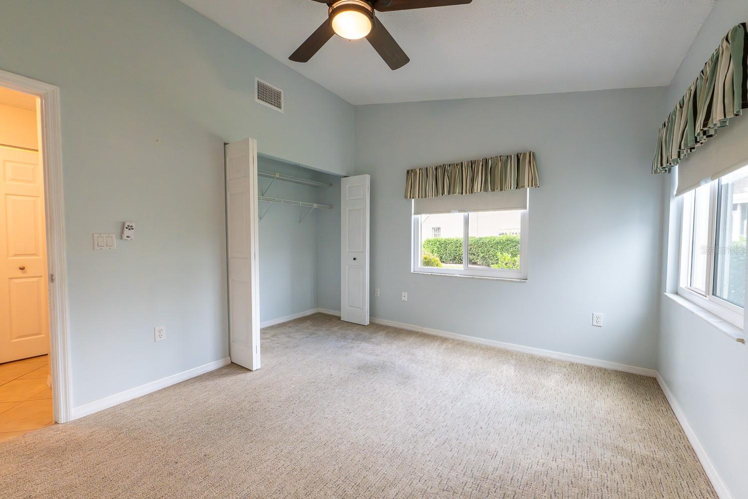 Image 26 of 41 For 12235 Kingsway Circle C6