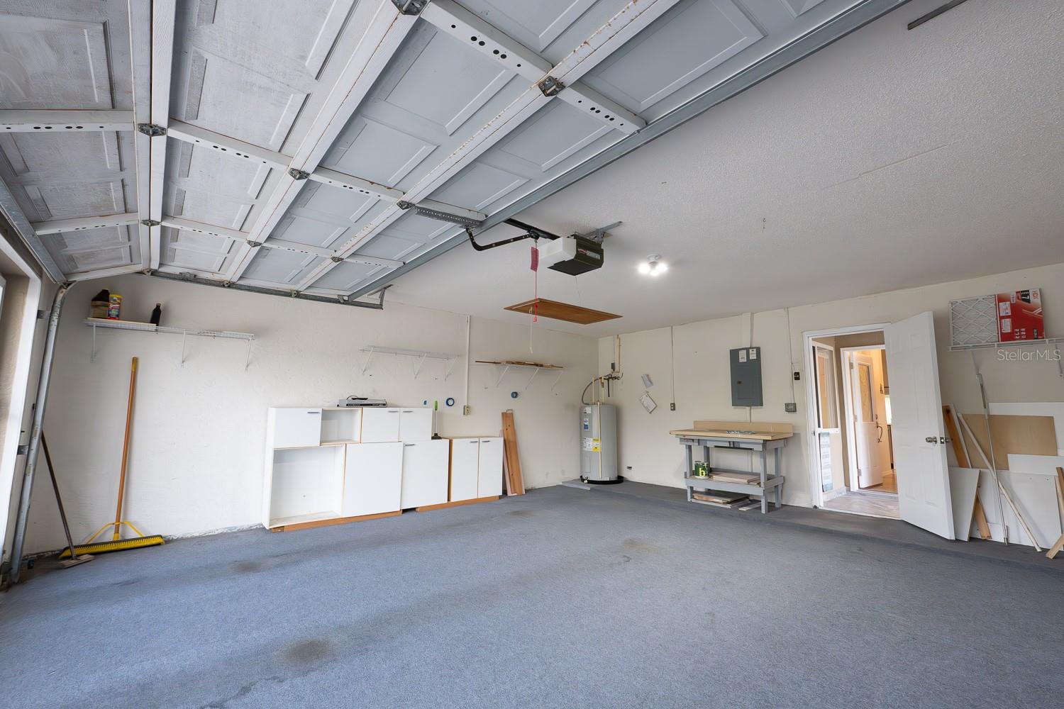 Image 4 of 41 For 12235 Kingsway Circle C6