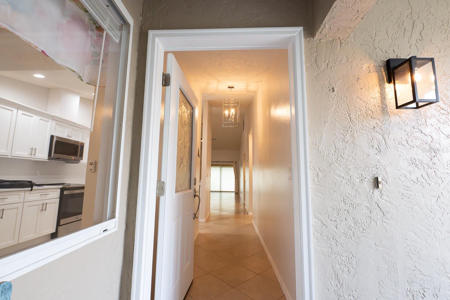 Image 5 of 41 For 12235 Kingsway Circle C6