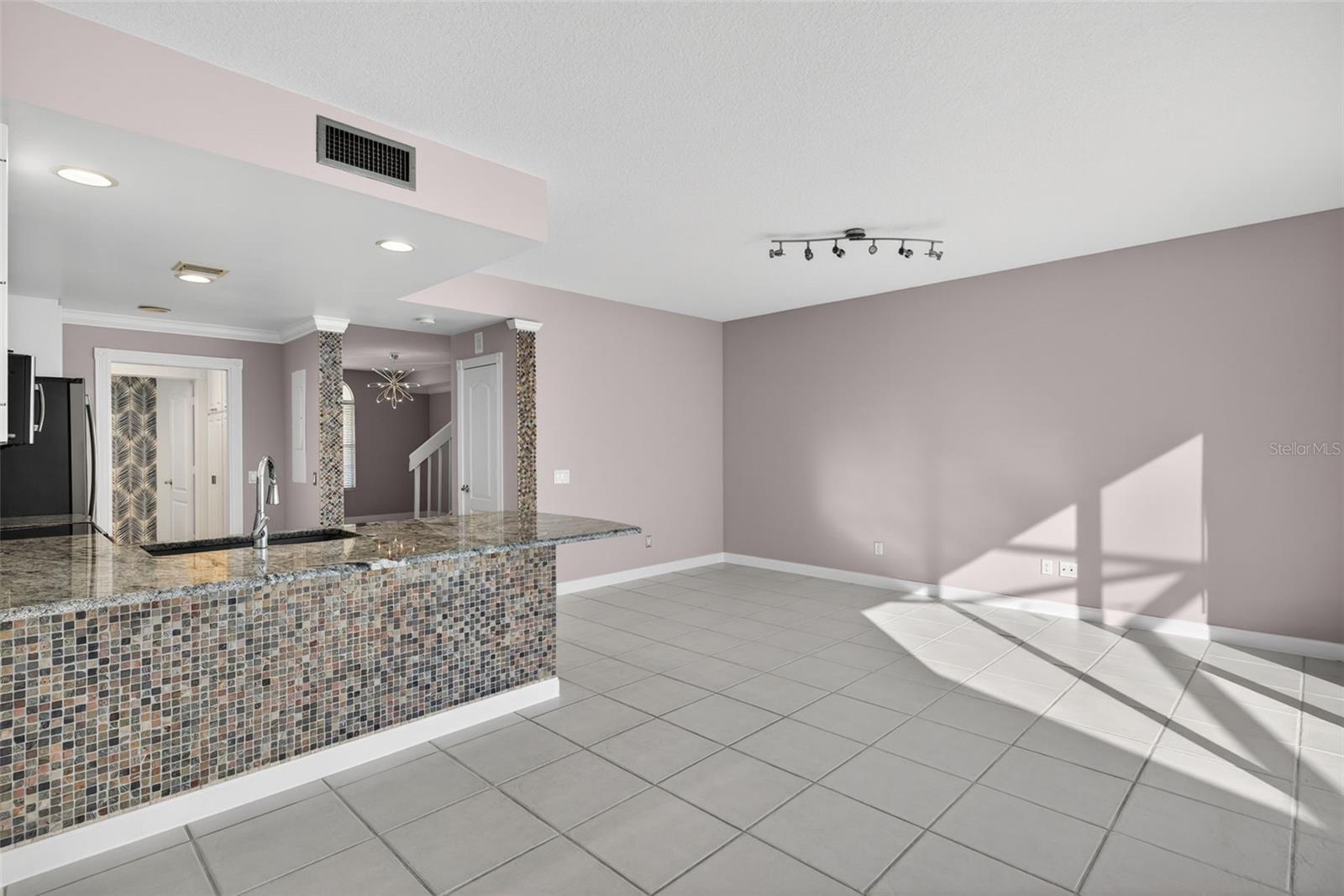 Image 12 of 44 For 3518 Zanzibar Way