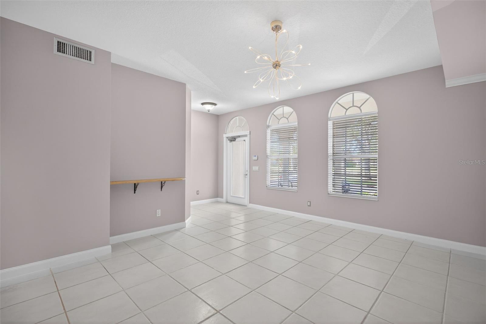 Image 6 of 44 For 3518 Zanzibar Way