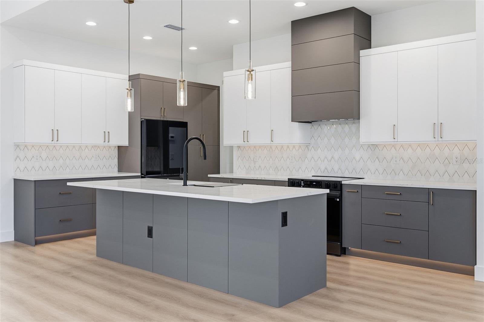 Image 13 of 50 For 13192 Windcrest Drive