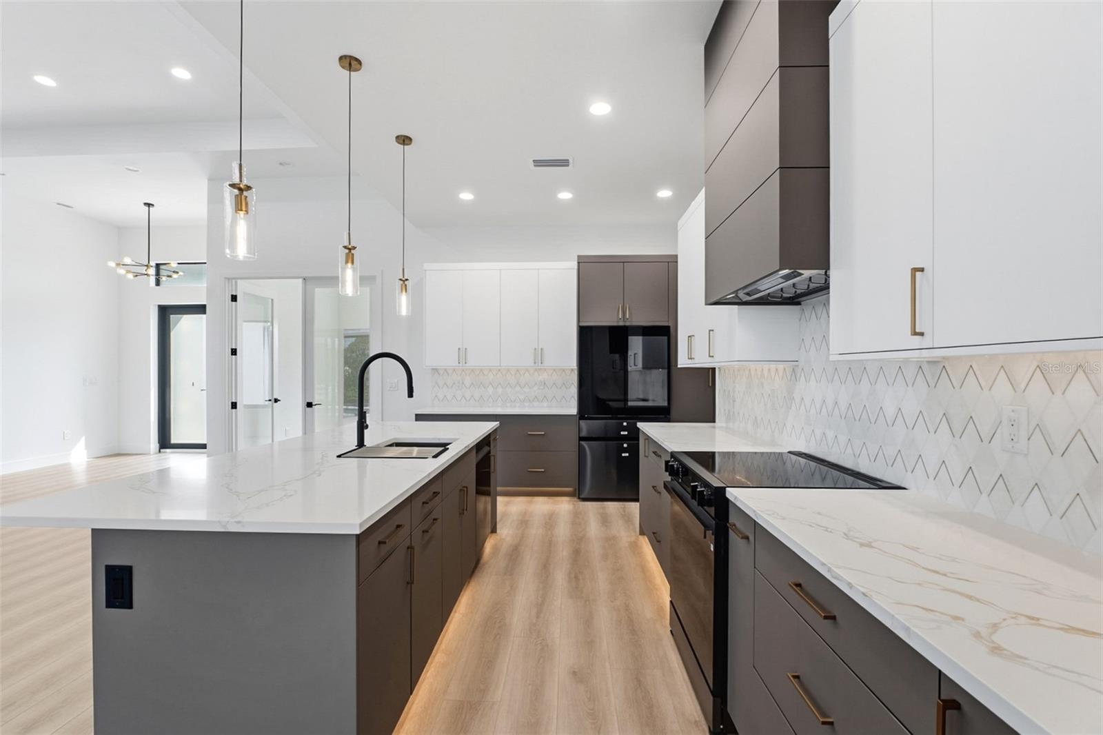 Image 14 of 50 For 13192 Windcrest Drive