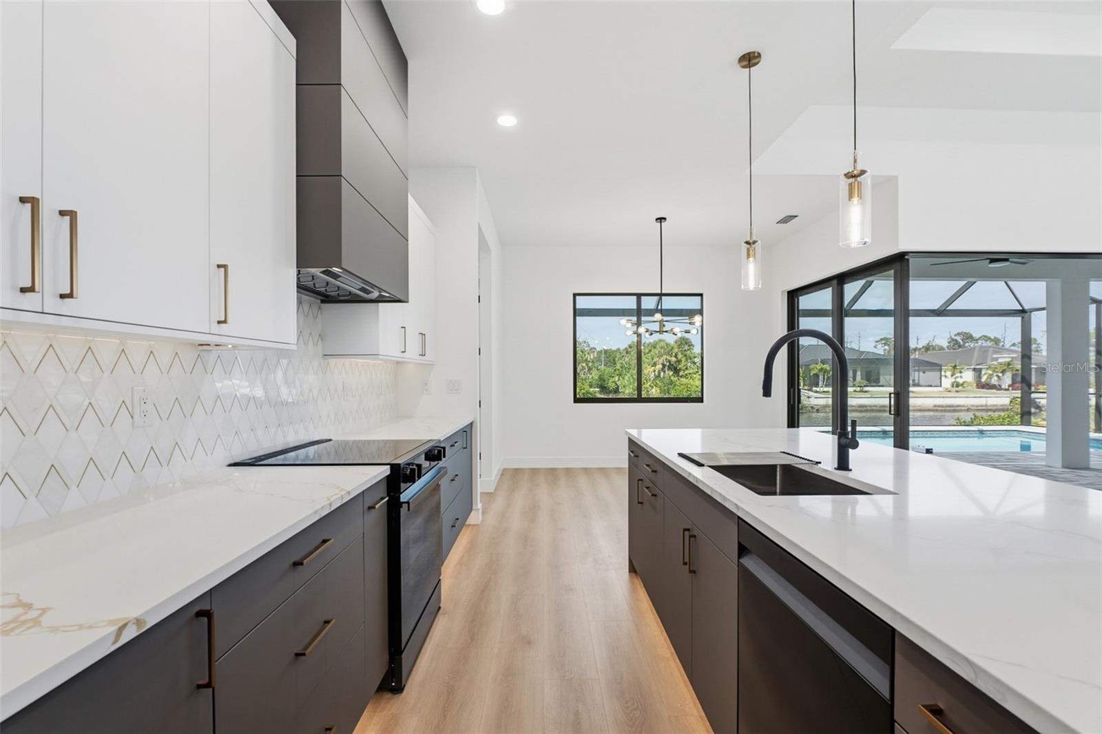 Image 15 of 50 For 13192 Windcrest Drive