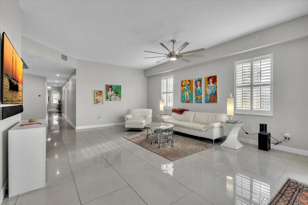 Image 12 of 76 For 129 Breakers Court 121