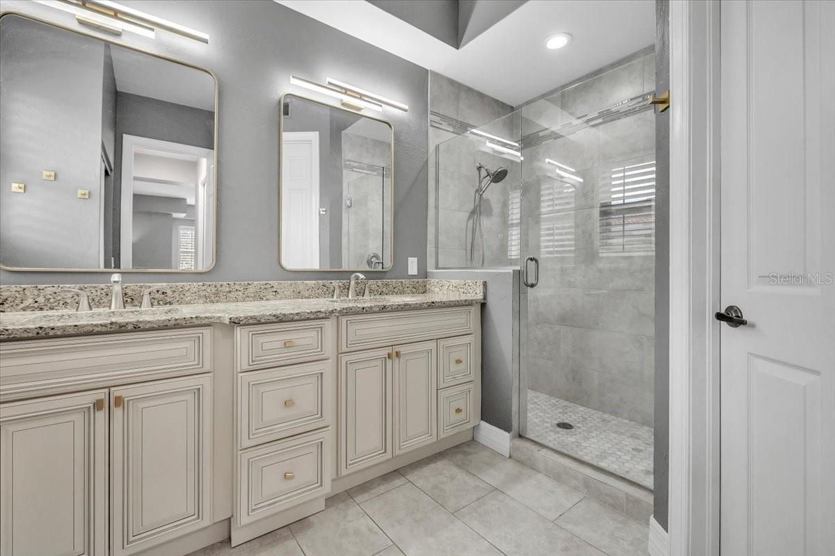 Image 36 of 76 For 129 Breakers Court 121