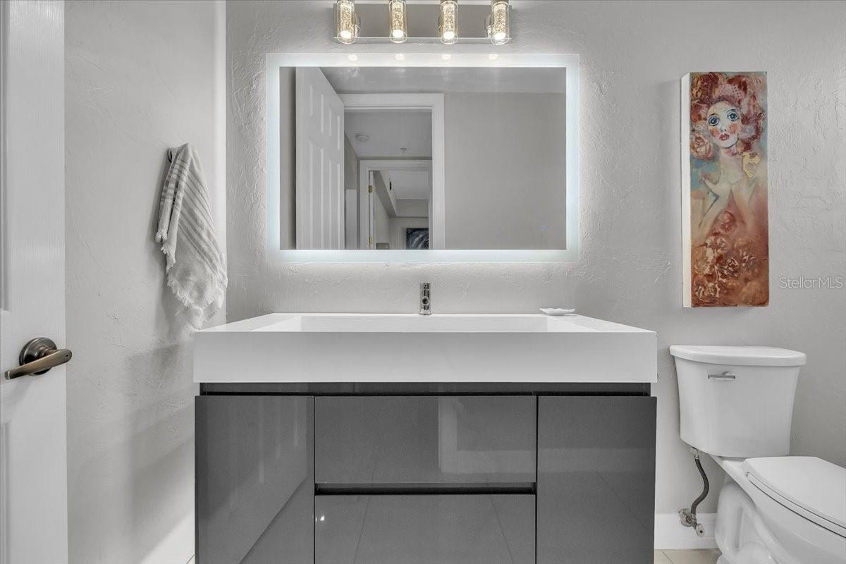 Image 42 of 76 For 129 Breakers Court 121