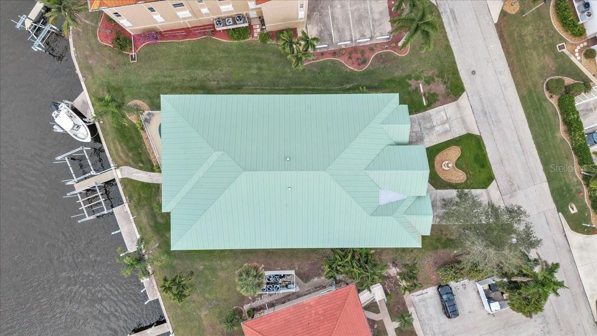 Image 58 of 76 For 129 Breakers Court 121