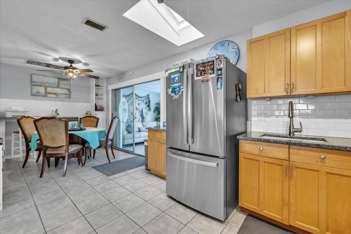 Image 13 of 44 For 23456 Ferndale Avenue